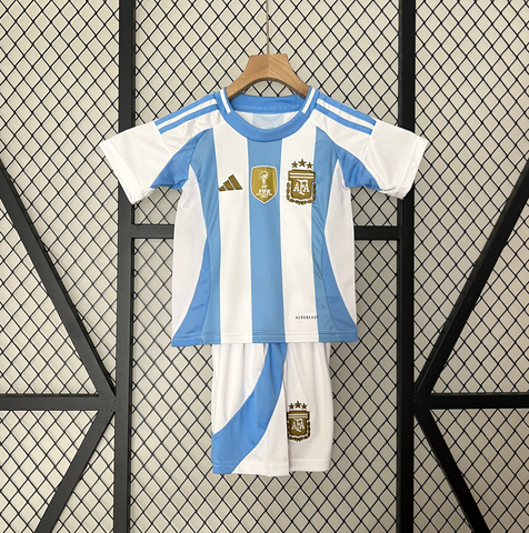 Kit Infantil Argentina 24/25 Adidas - Azul - Patch Campeão Mundial - Vilas Store