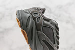 Tênis Adidas Yeezy Boost 700 Utility Black - Vilas Store