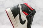 Tênis Nike Air Jordan 1 Retro High "Not For Resale" Varsity Red - Vilas Store