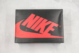 Tênis Nike Air Jordan 1 Retro High "Not For Resale" Varsity Red - Vilas Store