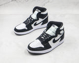 Tênis Nike Air Jordan 1 Retro High Twist - Vilas Store