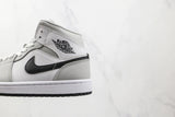 Tênis Nike Air Jordan 1 Mid Light Smoke Grey - Vilas Store