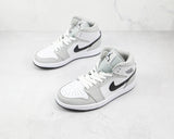 Tênis Nike Air Jordan 1 Mid Light Smoke Grey - Vilas Store