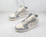 Tênis Nike Air Jordan 1 Mid Se Coconut Milk Particle Grey - Vilas Store