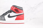 Tênis Nike Air Jordan 1 Retro High Black Toe - Vilas Store