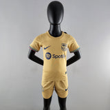 Kit Infantil Barcelona II 22/23 Nike - Dourado - Vilas Store