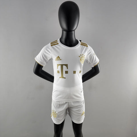 Kit Infantil Bayern de Munique II 22/23 Adidas - Branco - Vilas Store