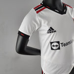 Kit Infantil Manchester United II 22/23 Adidas - Branco - Vilas Store