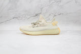 Tênis Adidas Yeezy Boost 350 V2 Light - Vilas Store