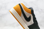 Tênis Nike Air Jordan 1 Low University Gold Black - Vilas Store