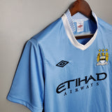 Camisa Manchester City Retrô 2011/2012 Azul - Umbro - Vilas Store