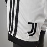 Kit Infantil Juventus 22/23 Adidas - Branco e Preto - Vilas Store